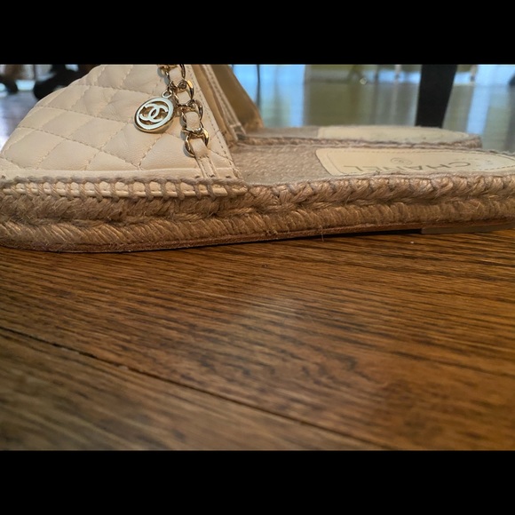 Authentic Chanel sandals slides shoes. 38 8 - Picture 2 of 8